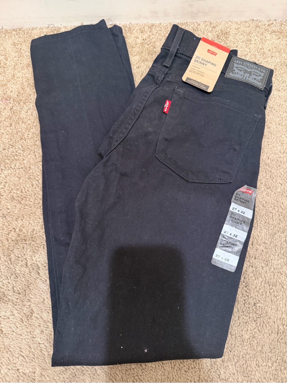 “New” Levi's 311 Shaping Skinny Jeans in Black size27/32
